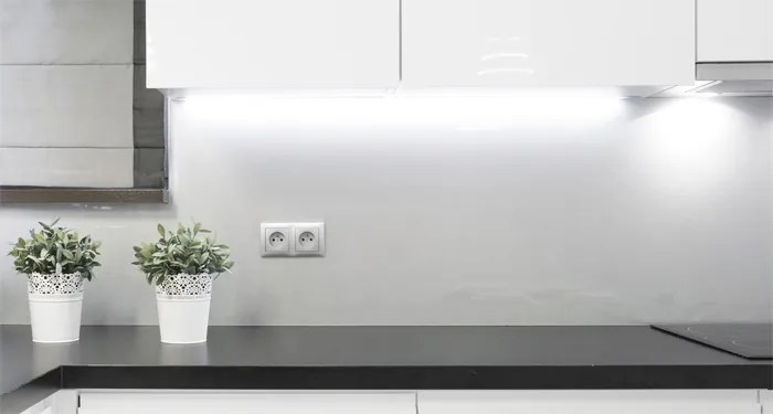 Ecolite Biele LED svietidlo pod kuchynskú linku 58cm 10W TL2016-42SMD/10W/BI