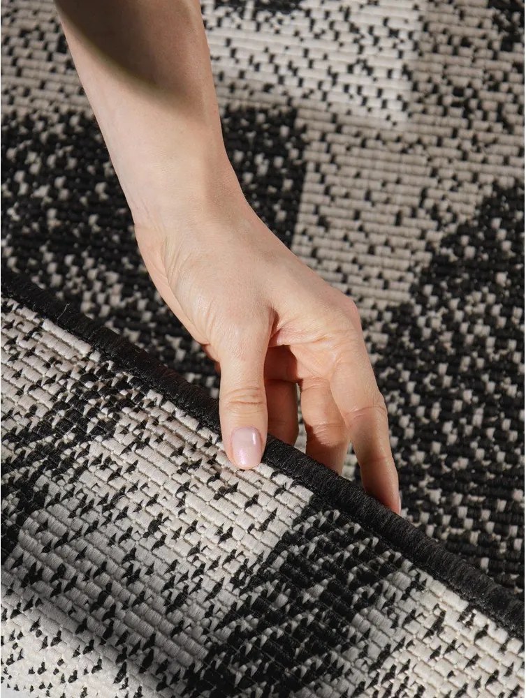 Čierny/krémovobiely vnútorný a vonkajší koberec 120x170 cm Haringey Ruskin – Ted Baker