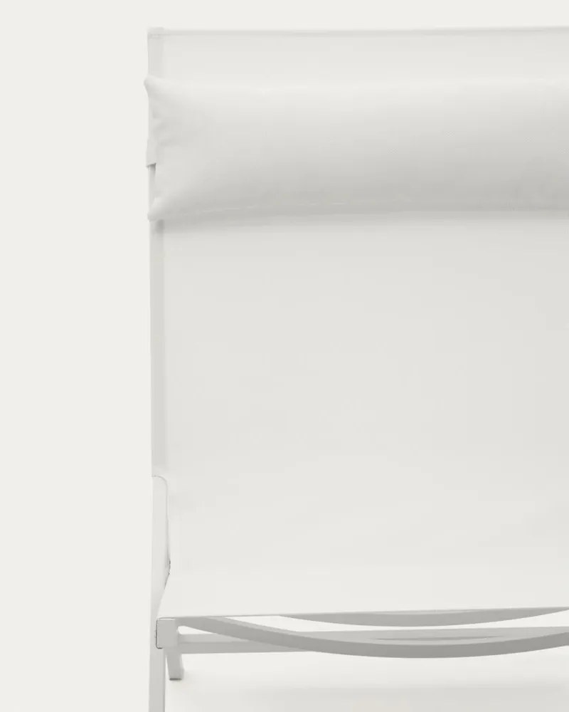 Biele kovové záhradné kreslo Canutells – Kave Home