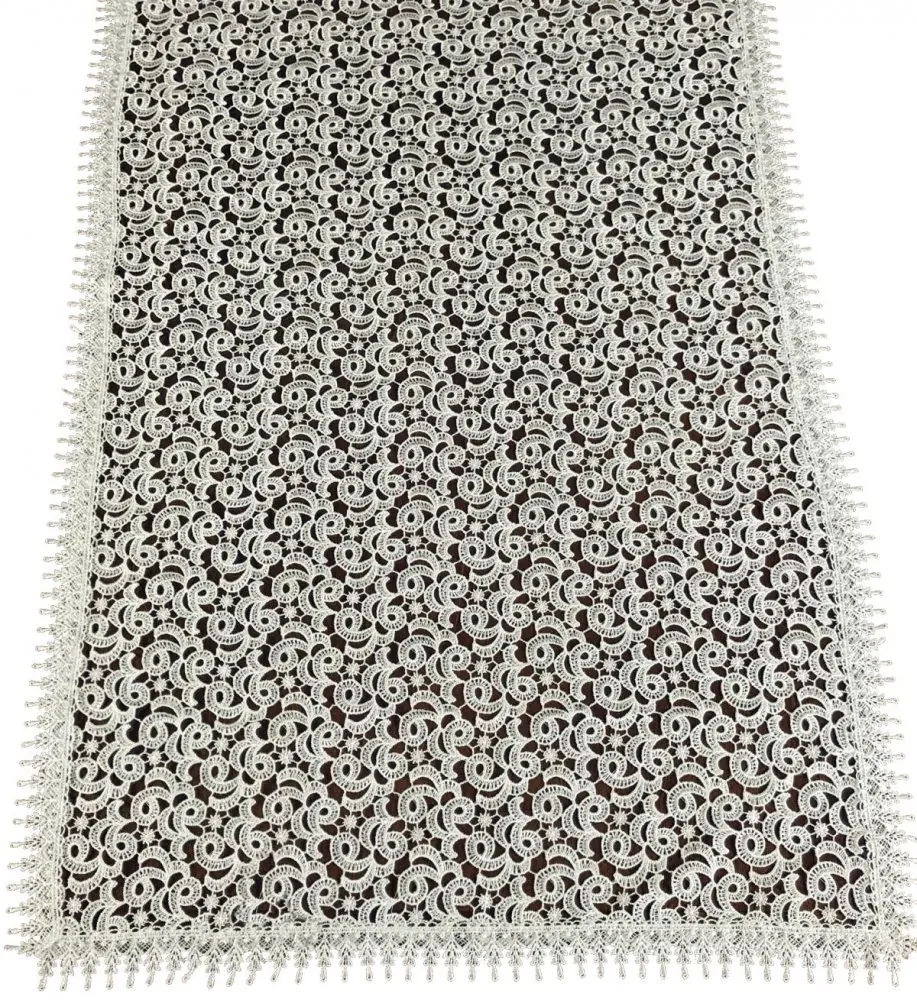 Krémový krajkový obrus s ozdobným lemom Šírka: 50 cm | Dĺžka: 100 cm