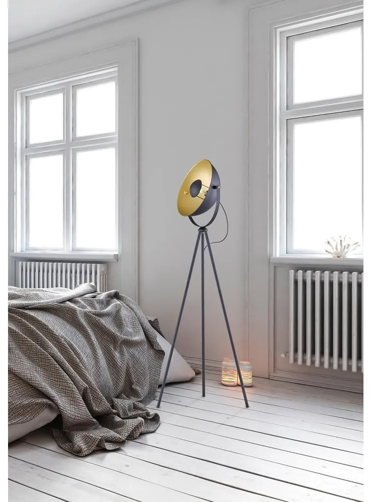 Tmavosivá kovová stojacia lampa Trio Chewy, výška 160 cm