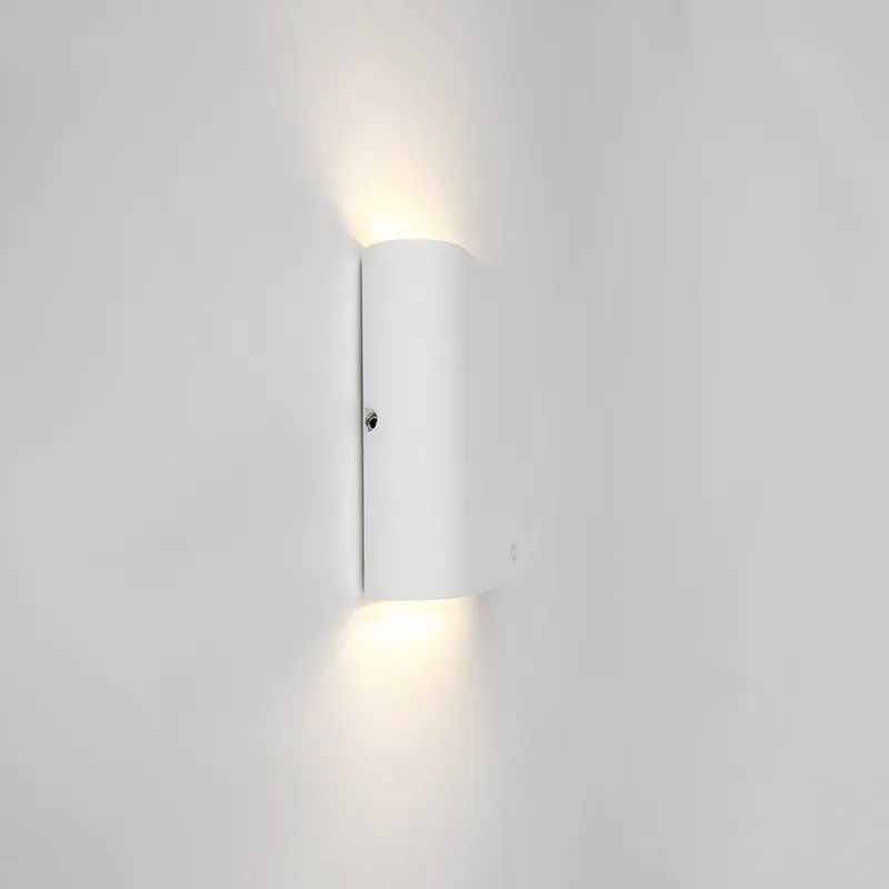 Moderná vonkajšia nástenná lampa biela 11,5 cm vrátane LED - Batt