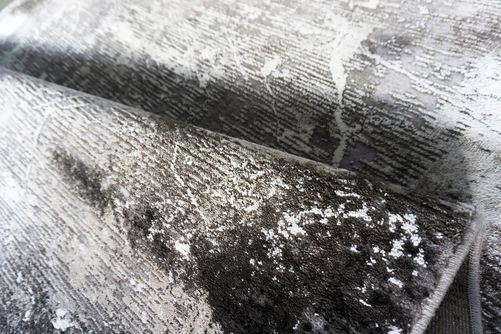 Koberec Mitra 3002 BEIGE – béžovo-sivý vzorovaný obdĺžnik Rozmer: 60x100 cm