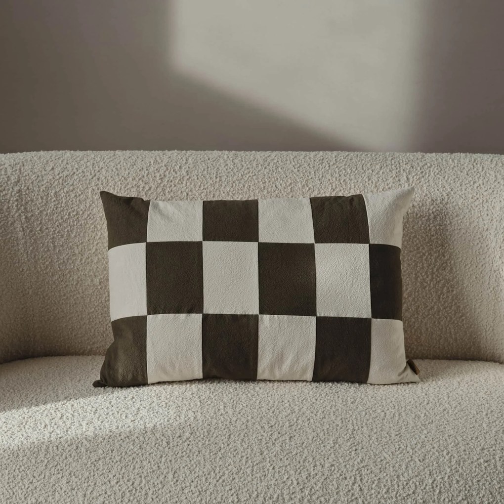 Ferm Living Bavlnený poťah na vankúš Fold Patchwork Dark Olive/Undyed 60 × 40 cm