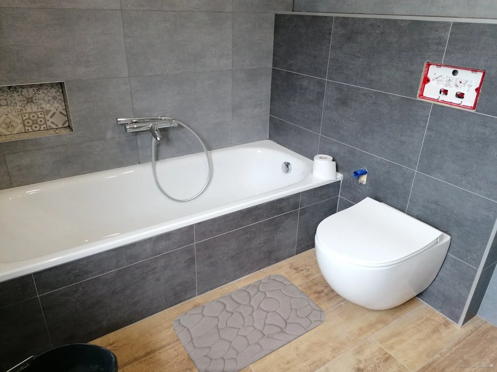 BO-MA, Protišmyková kúpeľňová predložka 3D 133 sand, 50x80, šedá, kúpeľňa