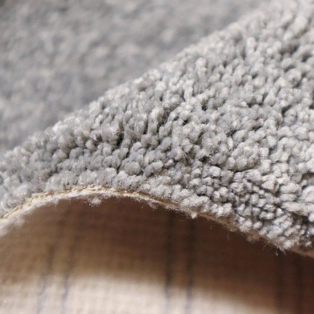 Metrážny koberec Liliana 7695, na mieru, šíře 4m,5m, šedá, ab (mriežka), detská izba, ITC