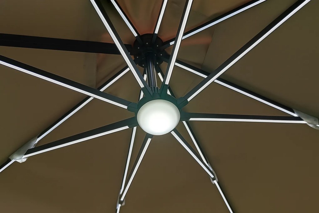 Záhradný slnečník Houseland Vexon s LED osvetlením 300x300 cm svetlohnedý