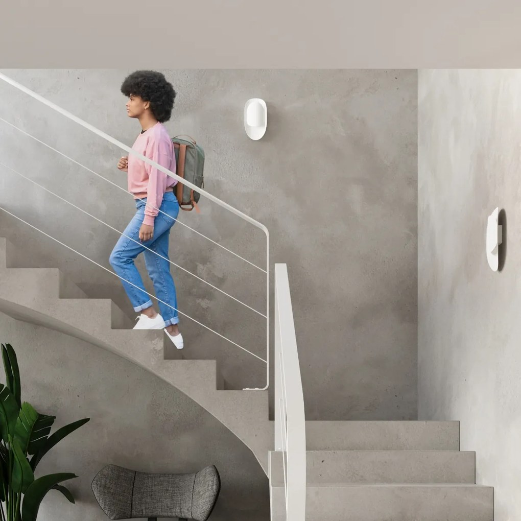 Nástenné svietidlo Tear, 1x biele kovové tienidlo