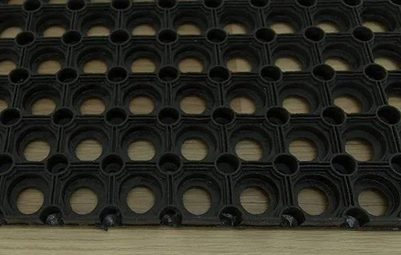 Rohožka Mata čierna 22 mm