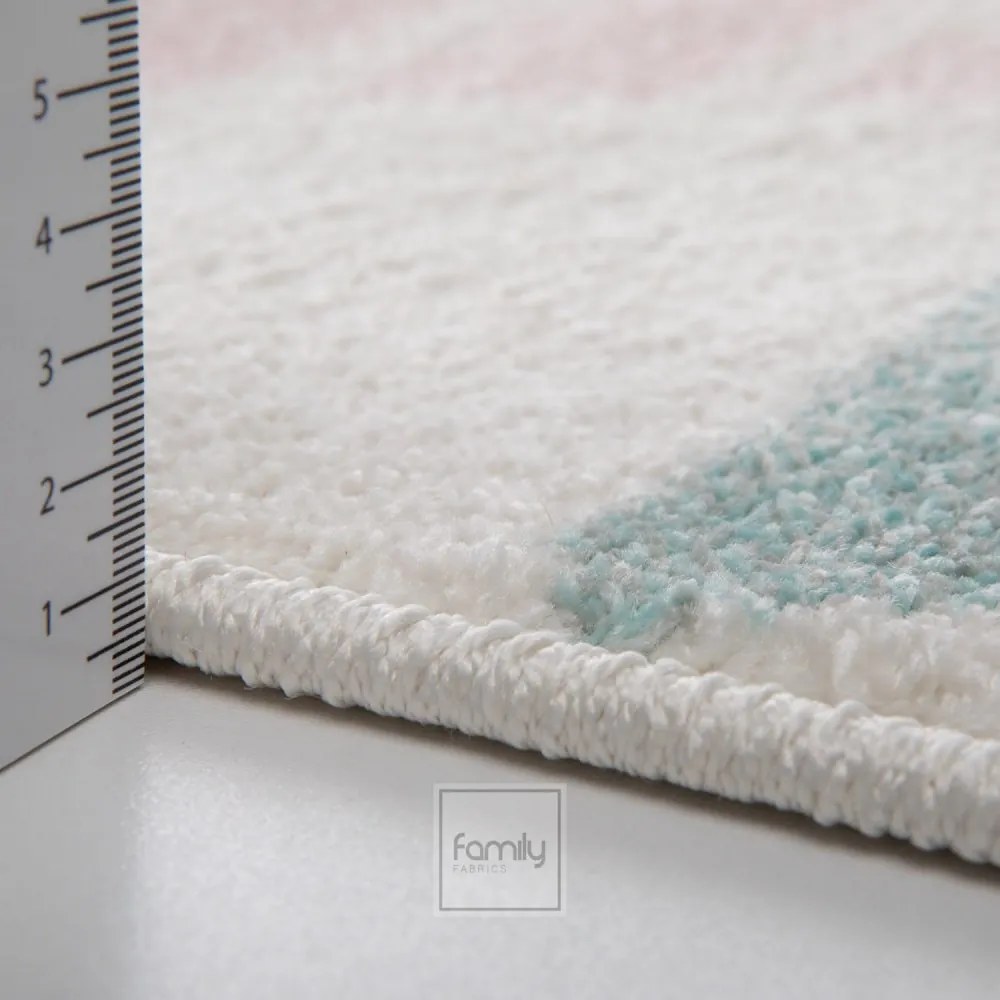 Koberec s geometrickým vzorom v krásnych pastelových farbách Šírka: 80 cm | Dĺžka: 150 cm