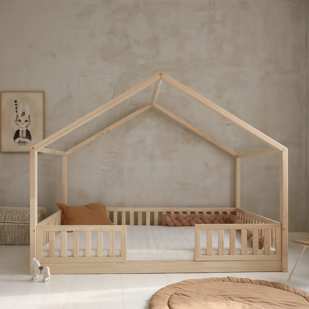 Priestranná domčeková posteľ Housebed Duo 140 x 200 – prírodná