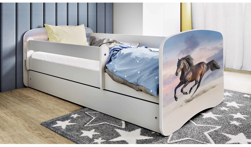 Detská postieľka Babydreams bežiaci koník biela