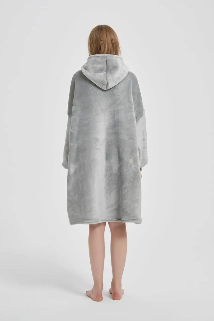 Deka s rukávmi HOODIE sivá