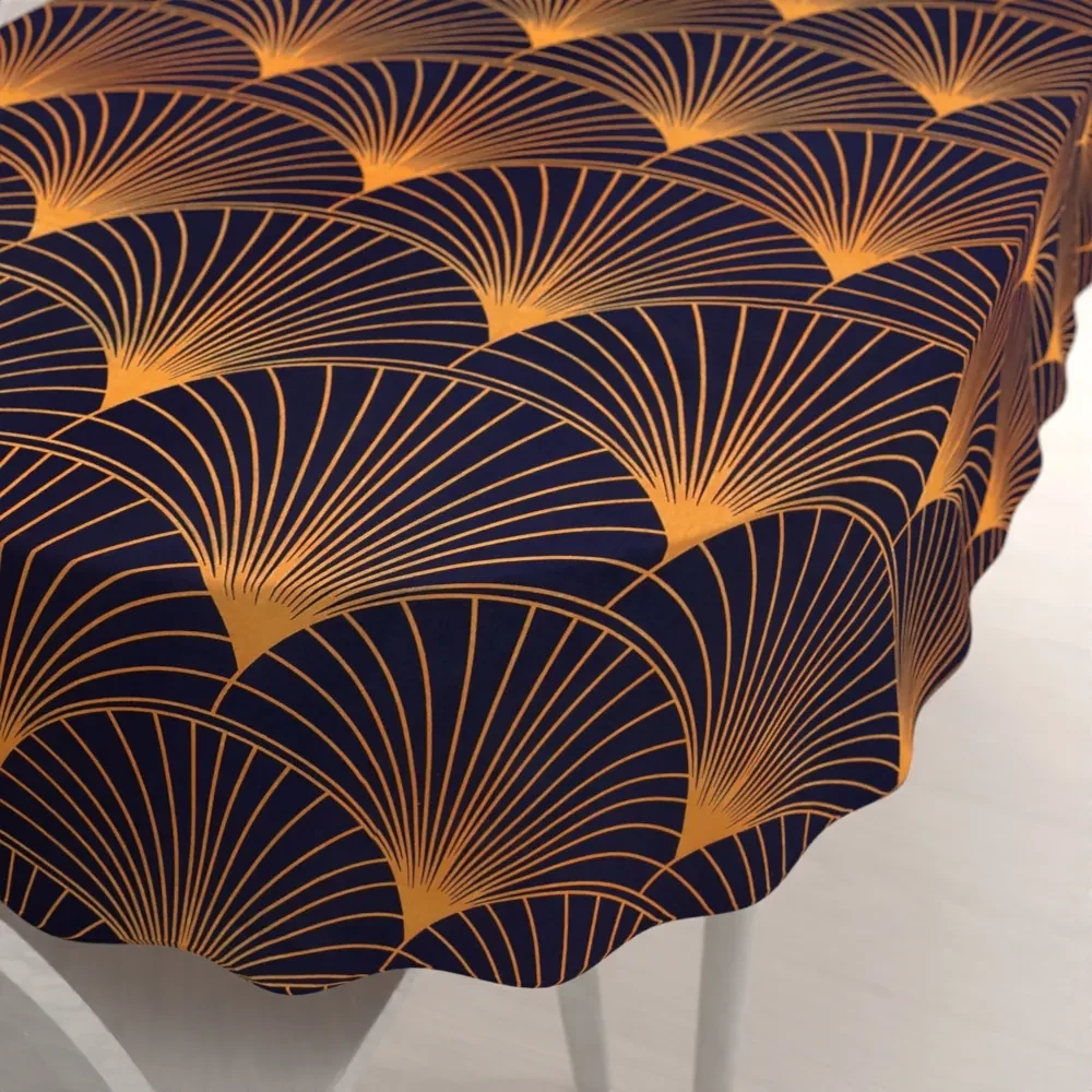 Biante Bavlnený oválny obrus Sandra SA-504 Oranžové vejáre na tmavo modrom 140x180 cm