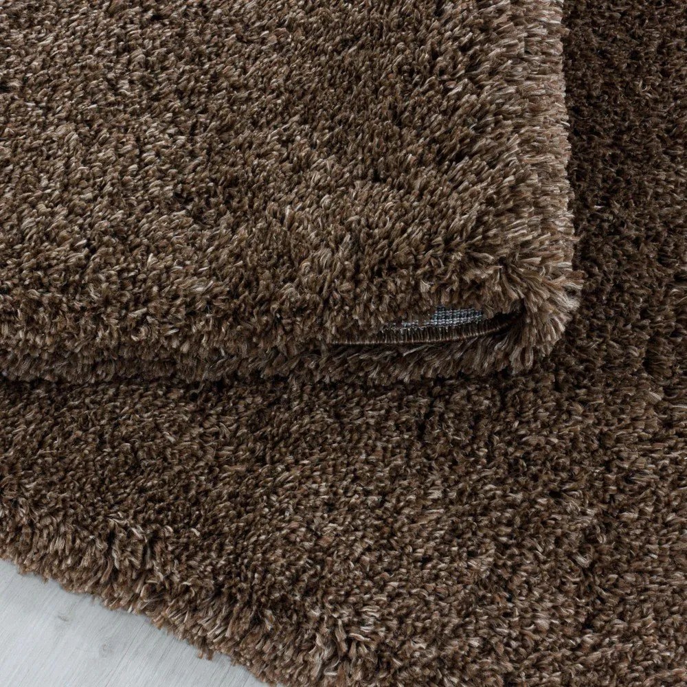 Tmavohnedý koberec 60x110 cm Fluffy – Ayyildiz Carpets