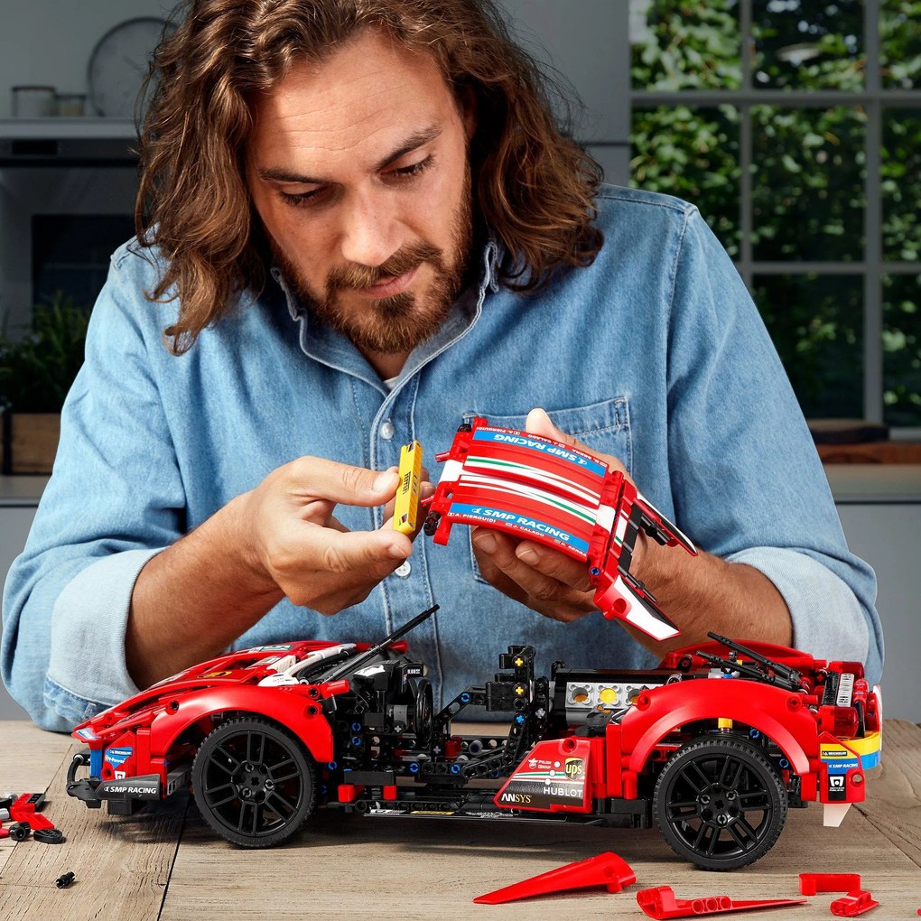 LEGO Technic 42125 Ferrari 488 GTE „AF Corse #51” 2242125