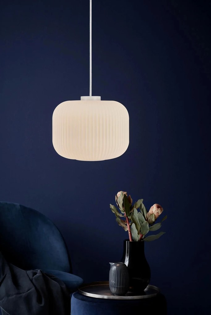 Nordlux Závesný luster z opálového skla Milford pre žiarovku E27 ø30cm 46583001