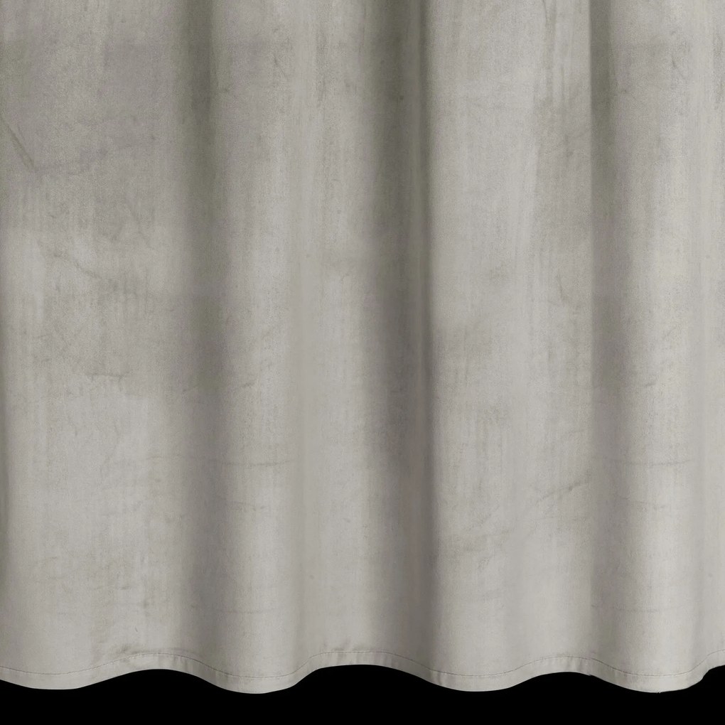 ZATEMŇOVACÍ ZÁVES NA KRÚŽKOCH ANTARA 140X270 CM STRIEBORNÁ