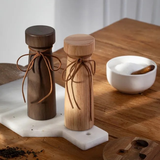 Sada dvoch mlynčekov KABANA drevená 722110