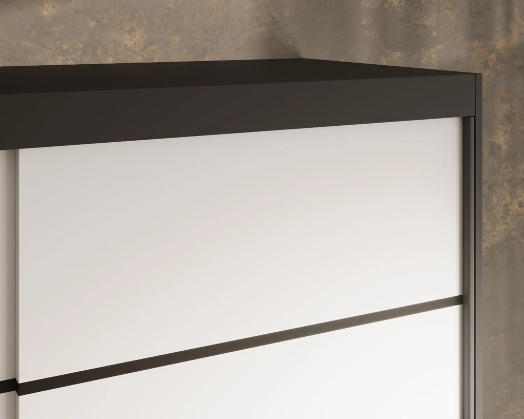 ŠATNÍKOVÁ SKRIŇA GABY SO ZRKADLOM ČIERNA + BIELE DVERE 150 cm