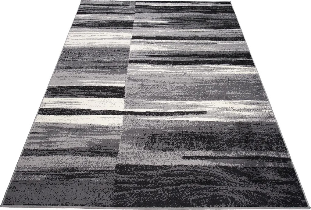 TA Koberec F809A TMAVO SIVÁ LACNÁ PP CRM Rozmer: 140x200 cm