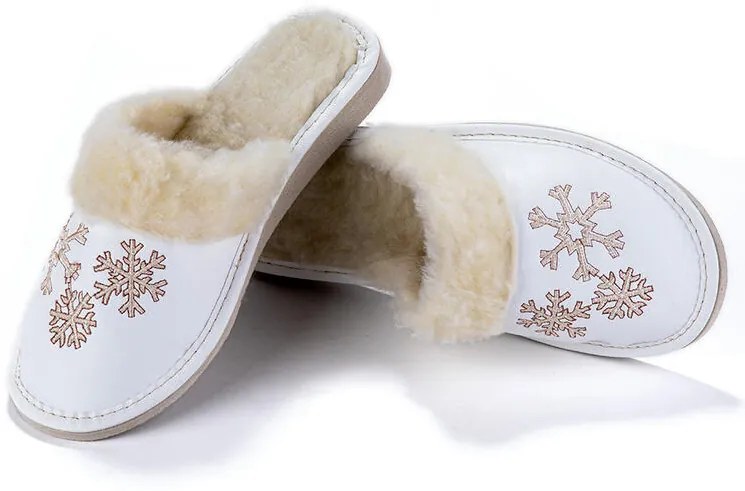 Dámske biele zateplené šľapky VLOČKY veľ. 38