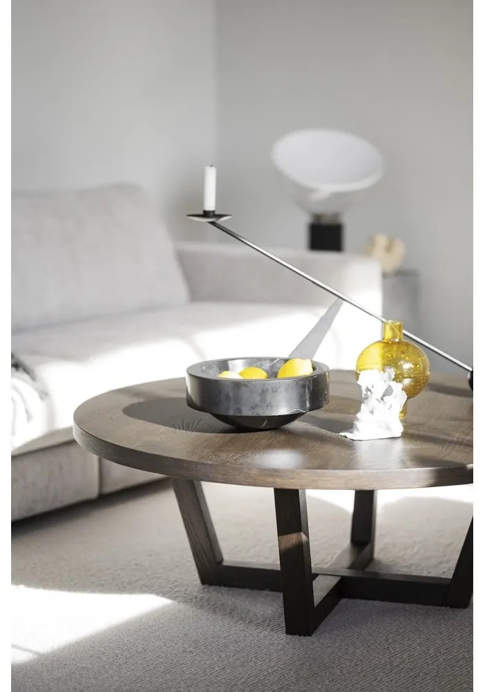 Tmavohnedý okrúhly konferenčný stolík v dekore duba ø 110 cm Boxford – Rowico