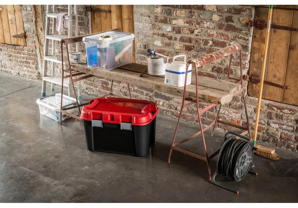 Červeno-čierny plastový úložný box s vekom 59x39,5x36 cm Totem – Curver