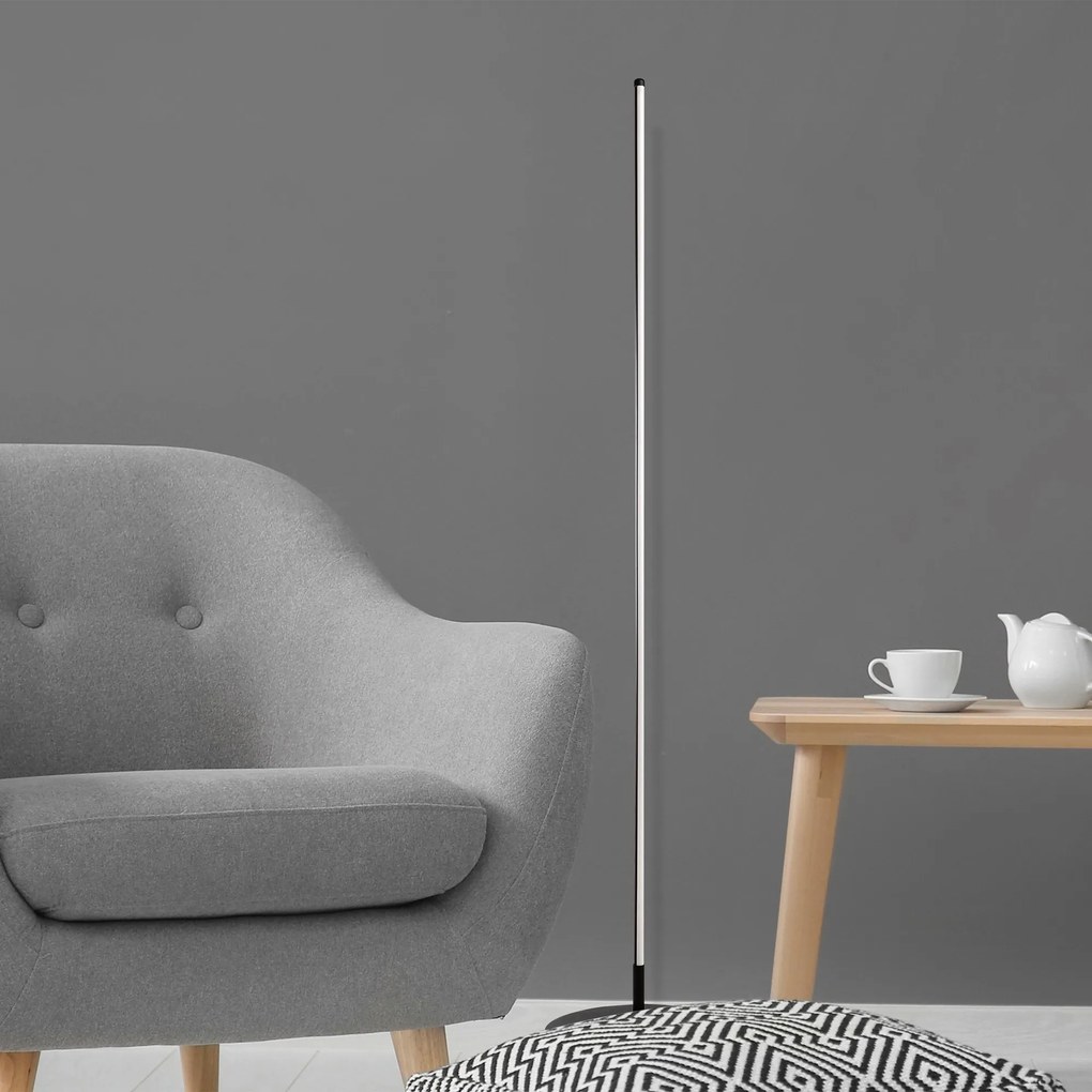 Stojacia LED lampa ONLY čierna