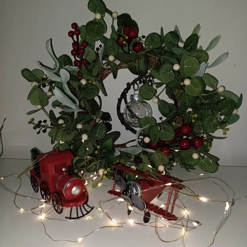 DECOLED Vánoční ozdoba kovová lokomotiva, 15,2 × 4,5 × 8,2 cm, závěsná, červená