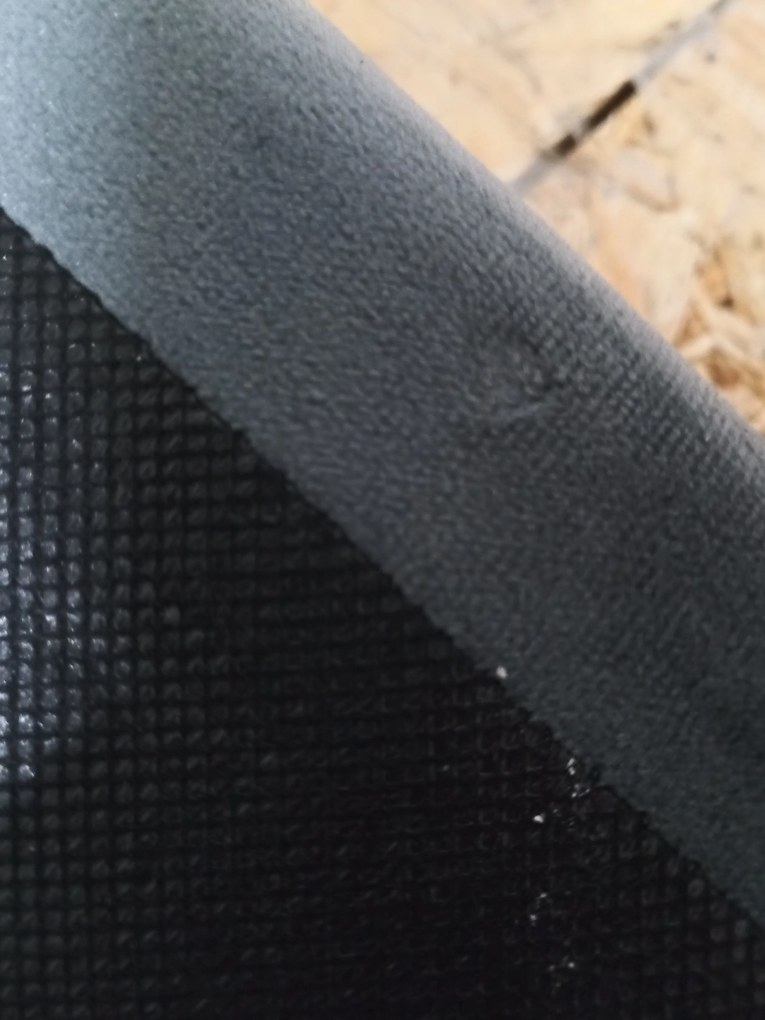 AKCIA Čalúnená posteľ AZURRO VELVET 160 x 200 cm sivá II. akosť