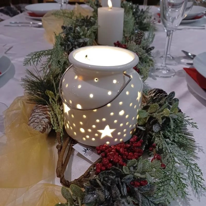 DECOLED Girlanda s červenými bobulemi, 270 cm, ojíněná