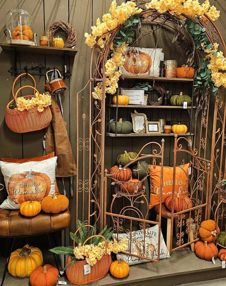 Béžovo-oranžová obliečka na vankúš s tekvicou Pumpkin Patch - 45*45 cm