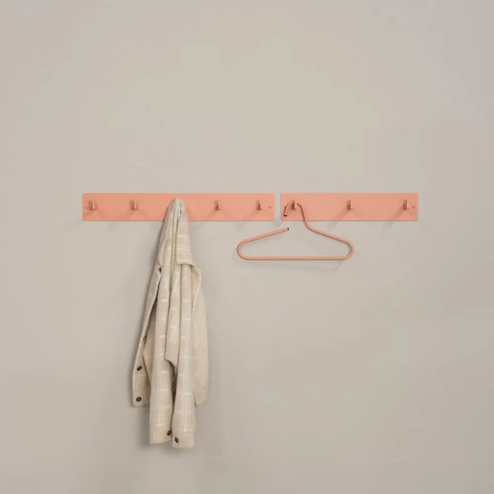 Kovový nástenný vešiak v lososovej farbe 50 cm Leatherman – Spinder Design