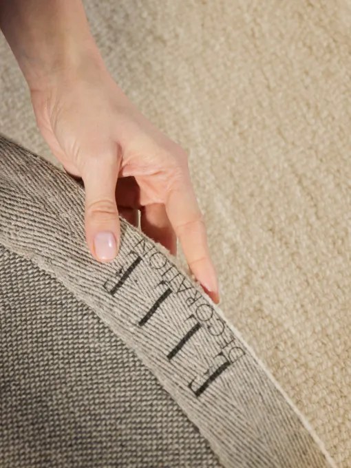 Koberec Elle Decoration Puristic Knots svetlobéžový kruh