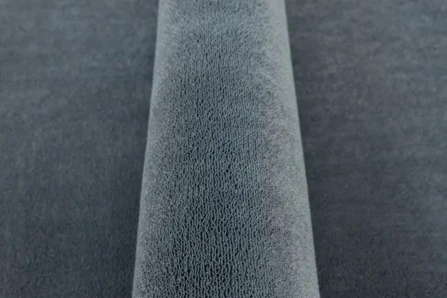 Protišmykový koberec PLUSH sivý