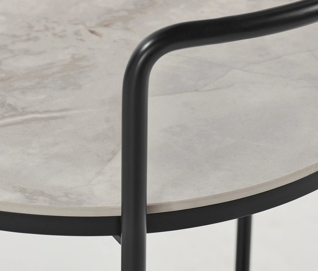 Servírovací vozík s mramorovým vzhľadom