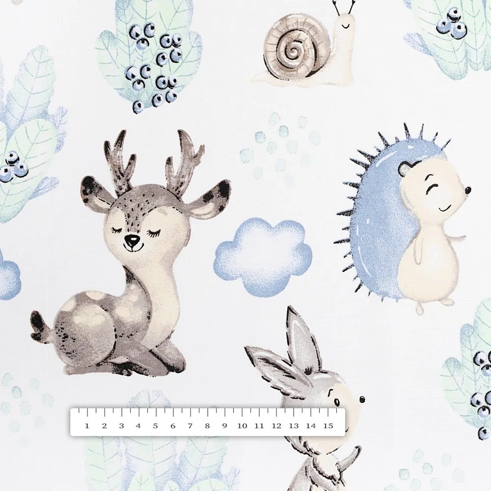 Biante Detský bavlnený behúň na stôl Sandra SA-478 Lesné zvieratká v čučoriedkach na bielom 35x140 cm