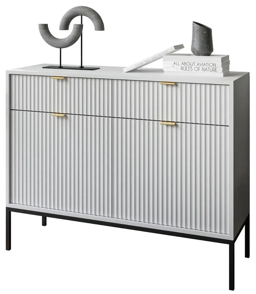 KOMODA VIGGO BIELA + ČIERNY PODSTAVEC 104 cm