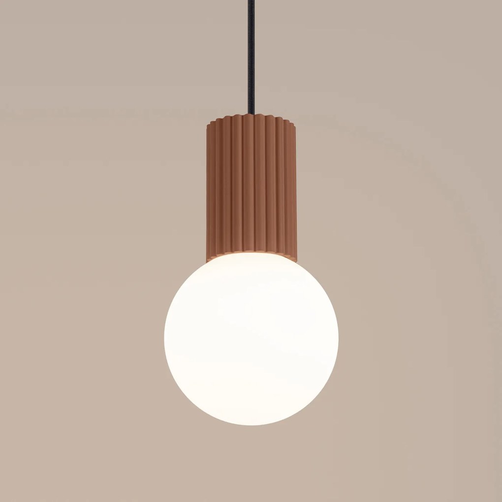 Závesné svietidlo Halo, 1x biele sklenené tienidlo, br