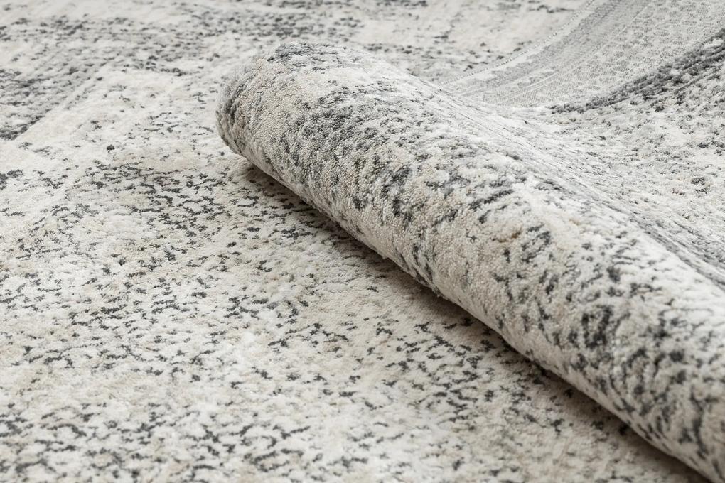Moderný koberec TULS štrukturálny, strapce 51324 Vintage, vzor rámu slonová kosť / sivá Veľkosť: 120x170 cm