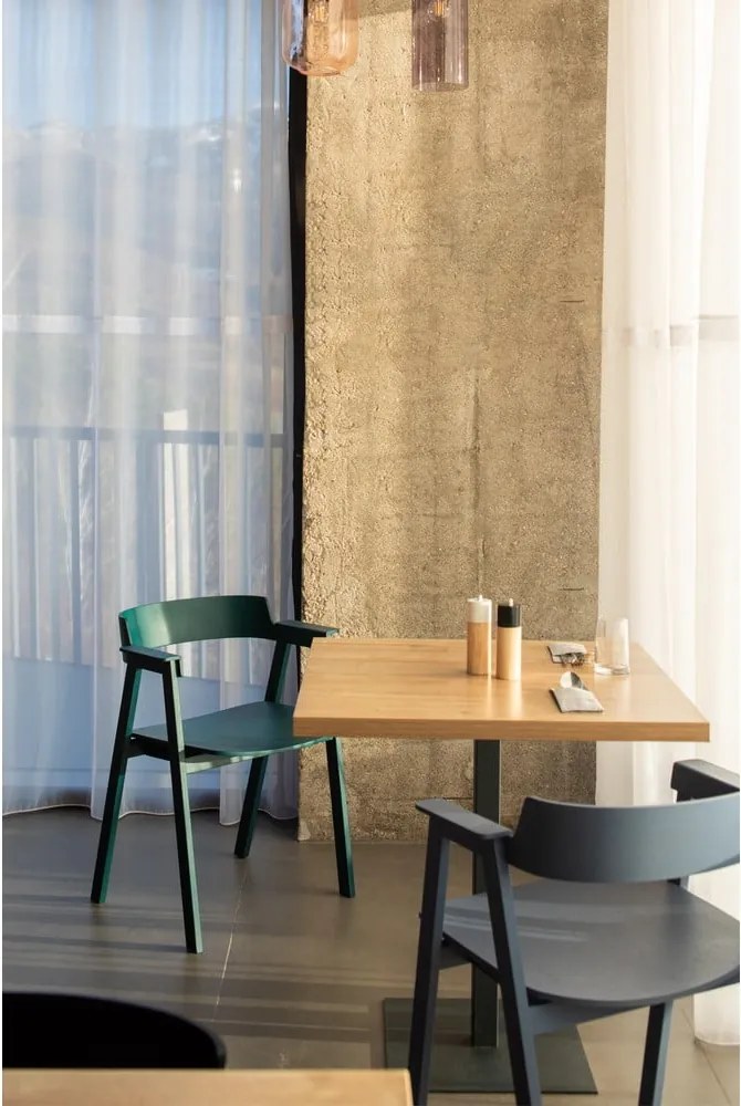 Jedálenská stolička s podrúčkami z dubového dreva v petrolejovej farbe Flip – Gazzda