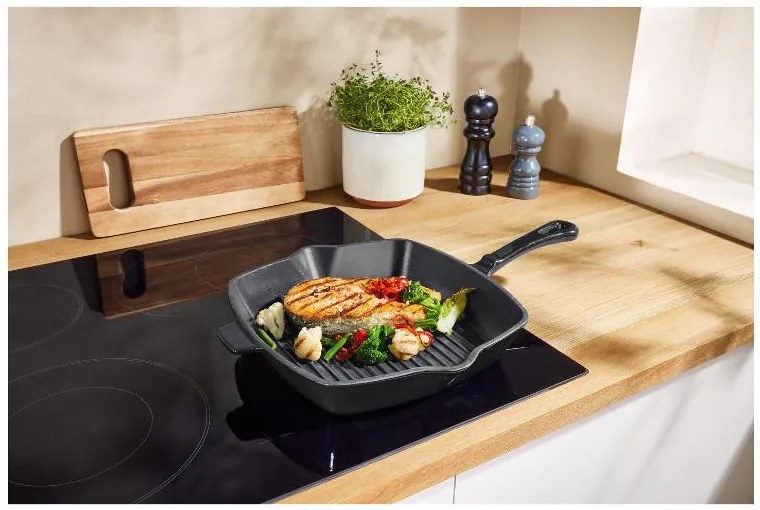 Silvercrest®  Liatinová grilovacia panvica, 24 cm, čierna + Liatinová servírovacia panvica, 2,4 l, čierna  (800011480)