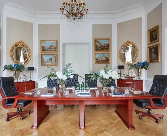 Konferenčný stôl Maximus 320 cm fornirovaný