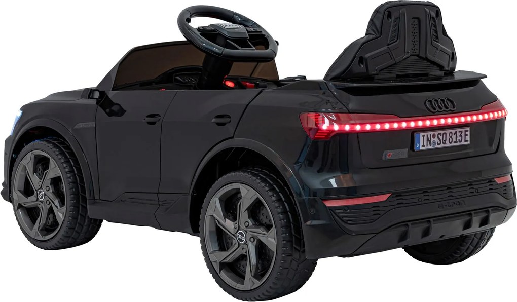 Ramiz Audi SQ8 vozidlo Čierna