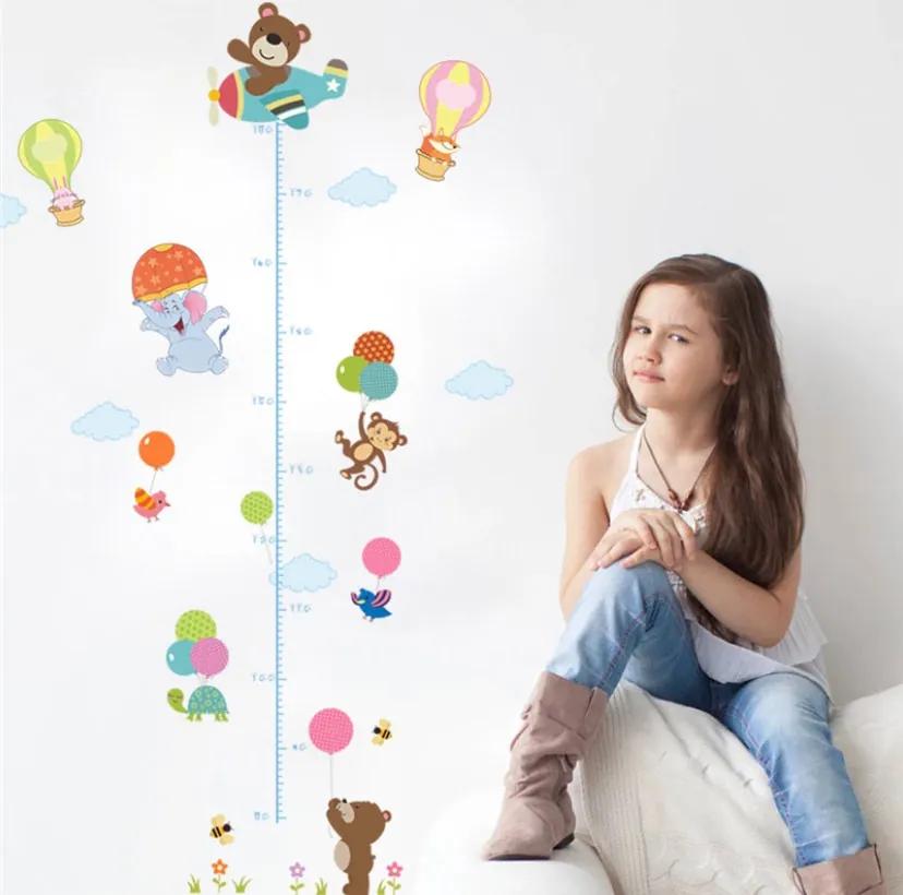 Samolepka na stenu "Detský meter - Zvieratka s Balónmi" 130x80 cm