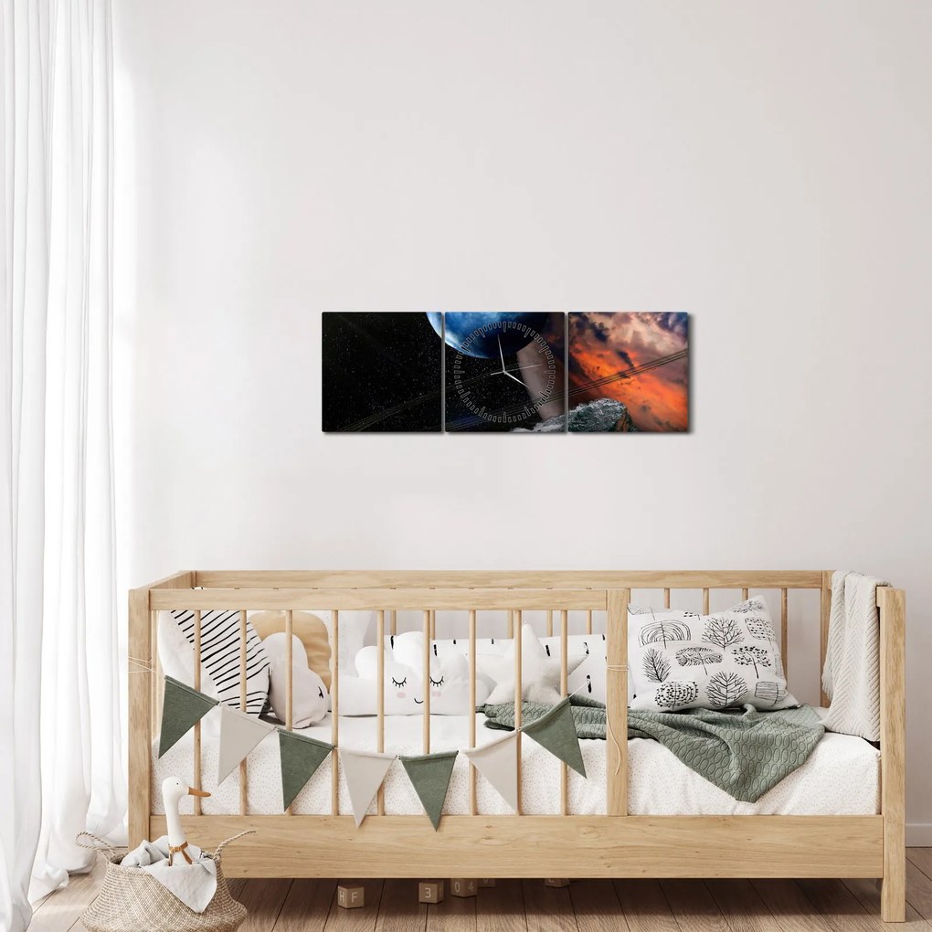 Obraz planéty vo vesmíre (s hodinami) (90x30 cm)