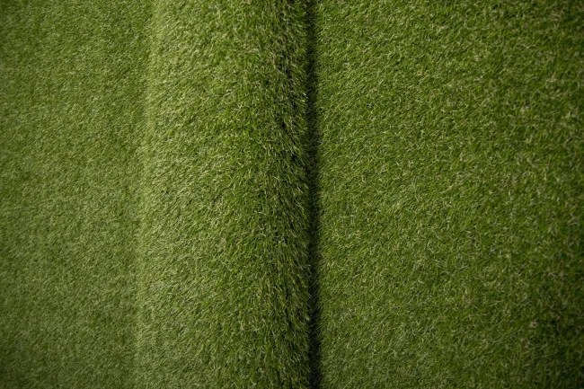 Umelá tráva IMPERIAL GREEN 3318 zelená