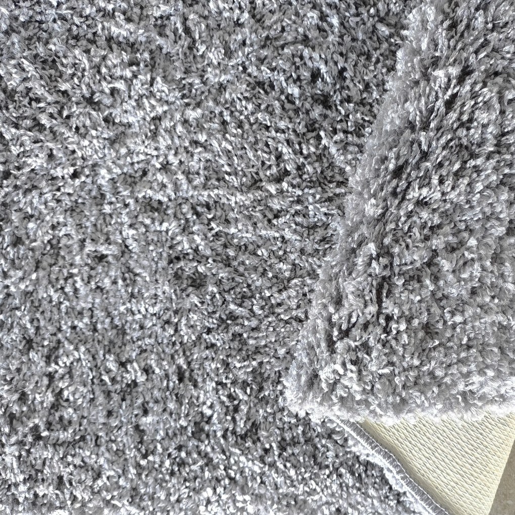 DY Sivý protišmykový shaggy koberec Camel Rozmer: 160x220 cm