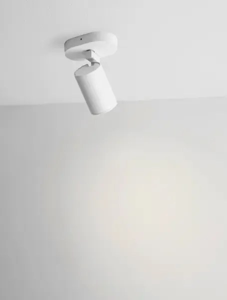 Minimalistické bodové svietidlo Esto Biela